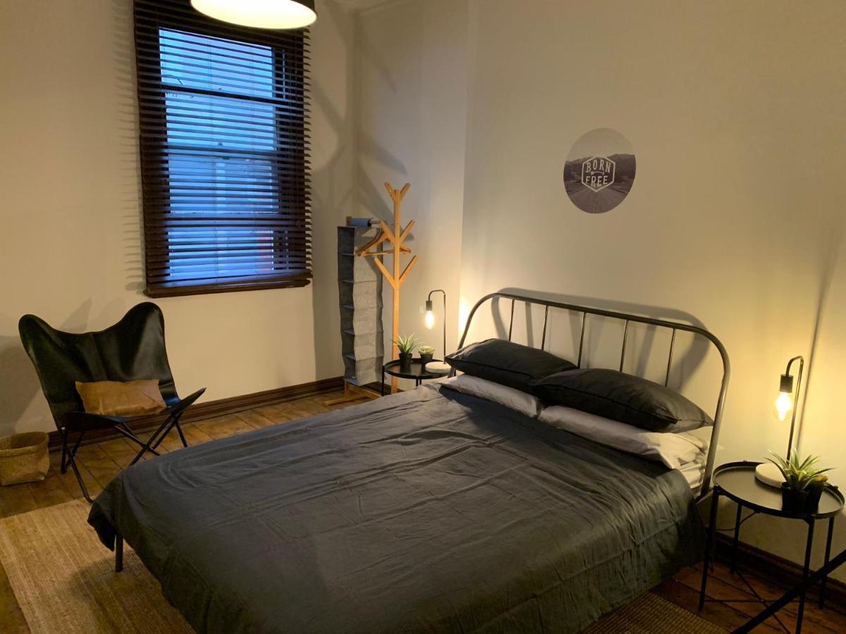 Central Club Hotel Melbourne Bagian luar foto