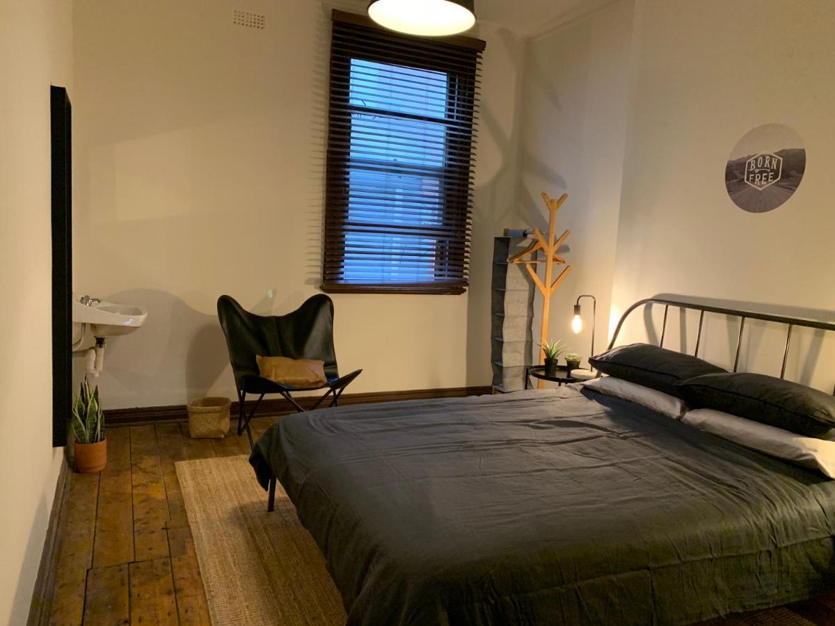 Central Club Hotel Melbourne Bagian luar foto