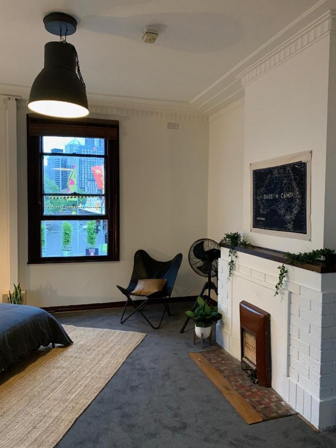 Central Club Hotel Melbourne Bagian luar foto