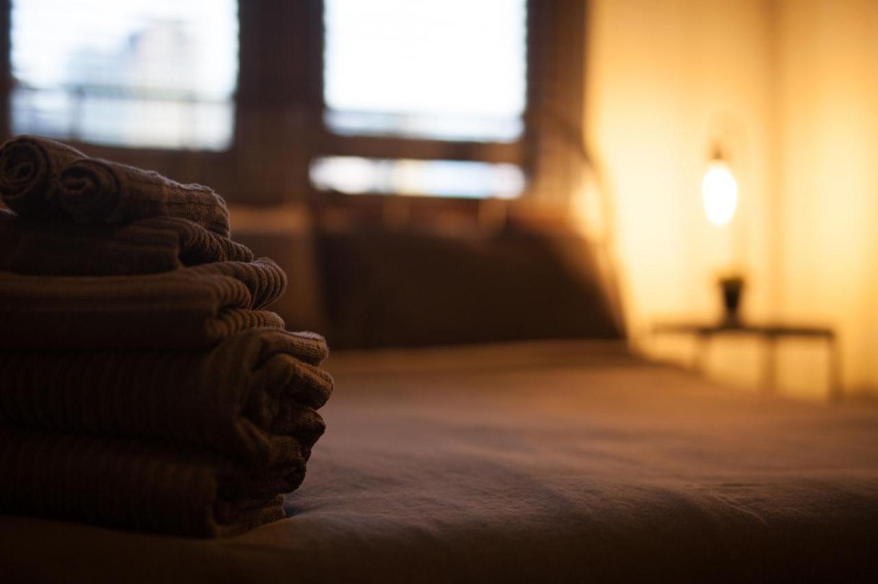 Central Club Hotel Melbourne Bagian luar foto