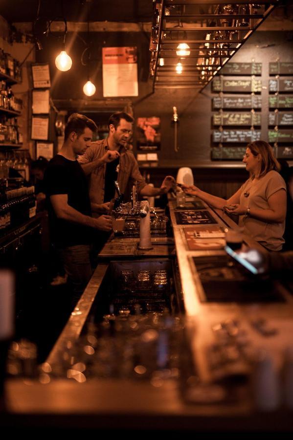 Central Club Hotel Melbourne Bagian luar foto